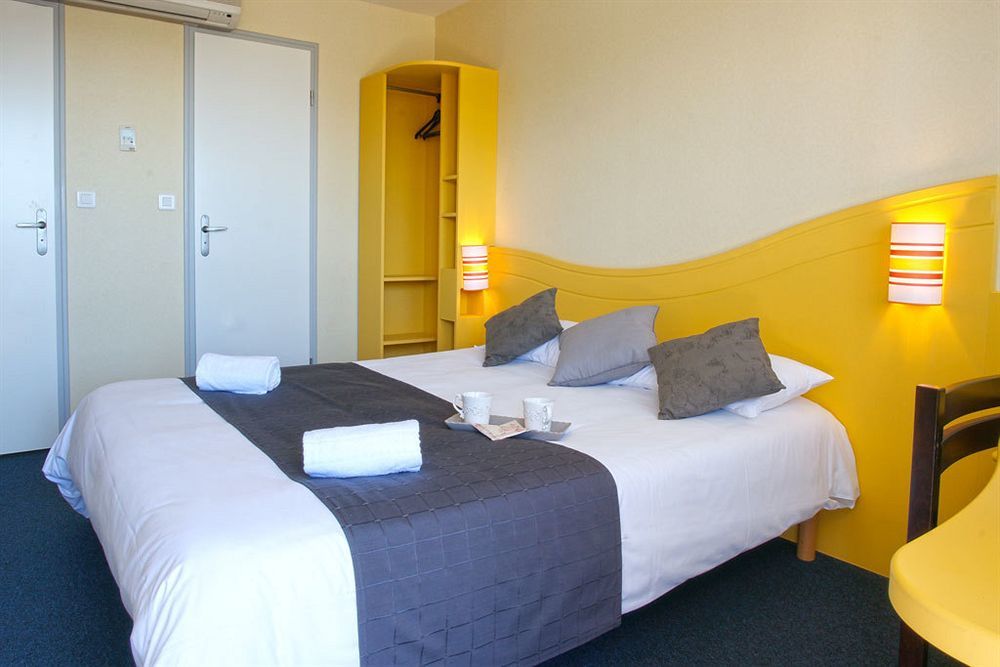 Enzo Hotels Chartres Mainvilliers By Kyriad Direct Екстер'єр фото